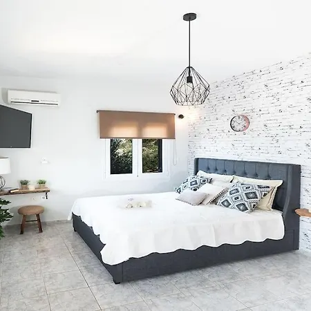 “Shiny” Sea View Apartment At Istron Agios Nikolaos  Exterior photo